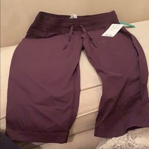 Lululemon dance studio crop II size 12 NWT